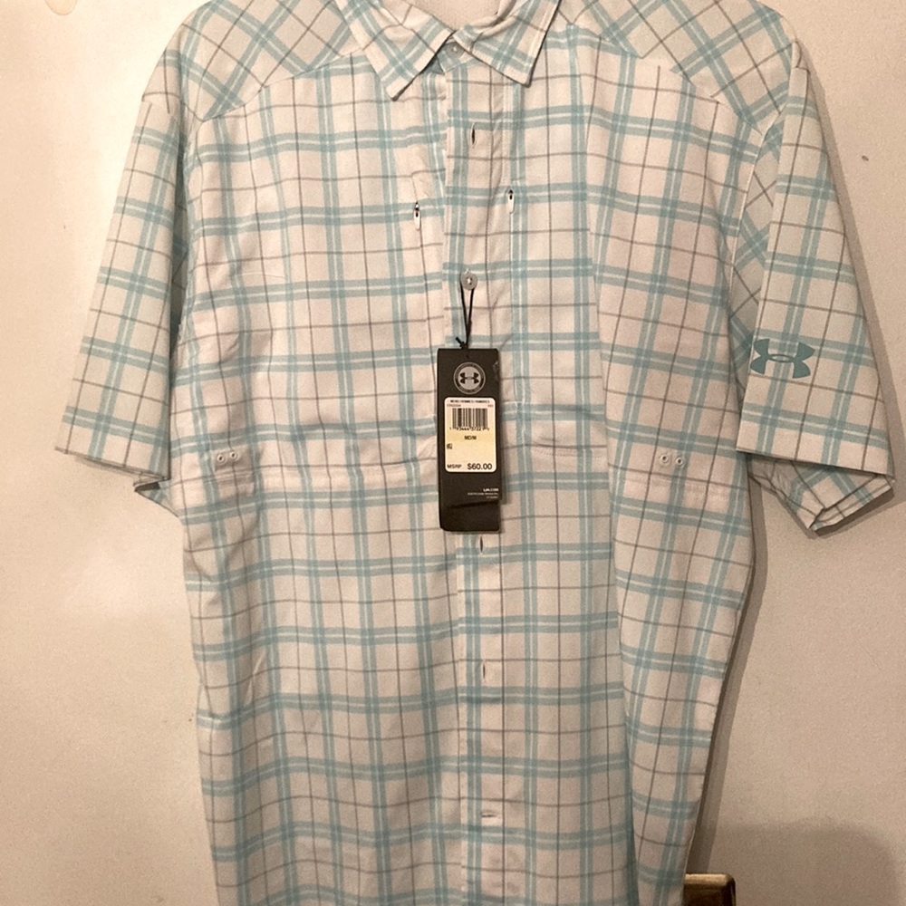 NEW Under Armour mens M Medium blue loose fit button up shirt NWT